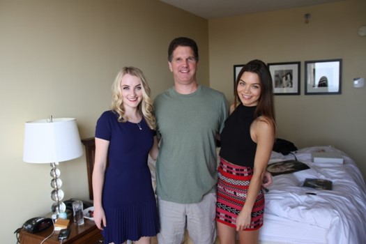 Scarlett Byrne autograph