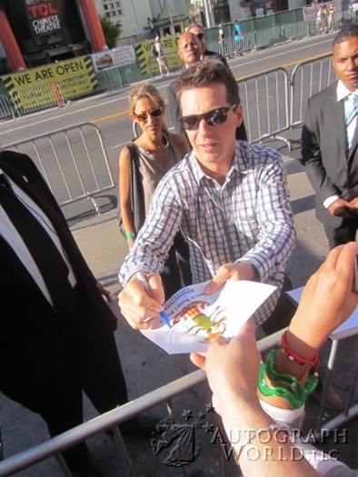Sean Hayes autograph