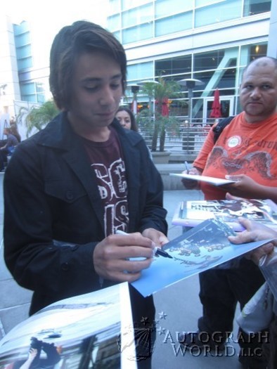 Sean Malto autograph