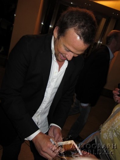 Sean Patrick Flanery autograph