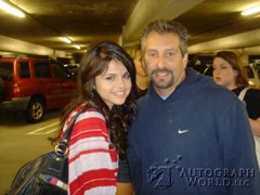 signing photo