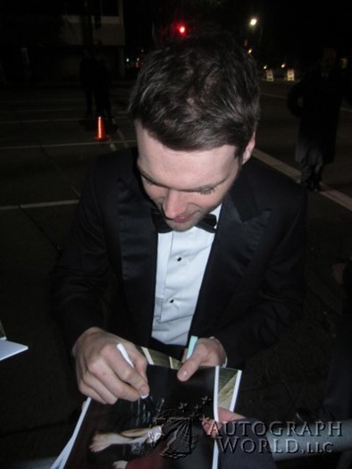 Seth Gabel autograph
