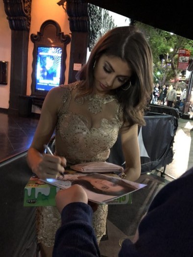 Sierra Nowak autograph