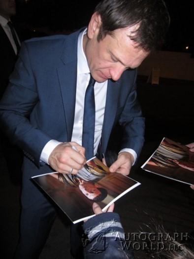 Simon Merrells autograph