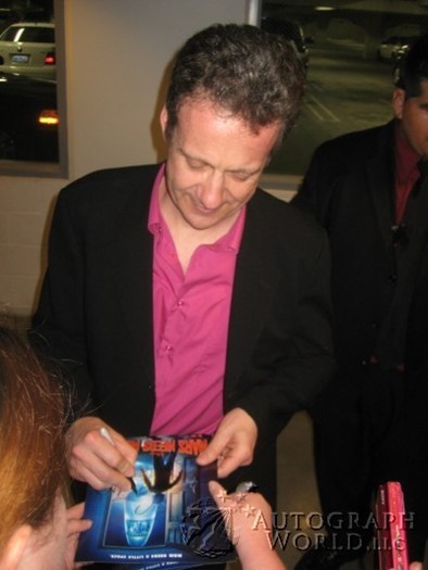 Simon Wells autograph