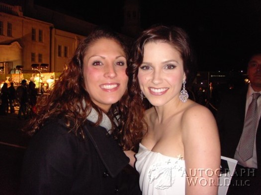 Sophia Bush autograph