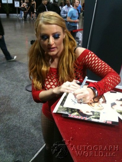 Sophie Dee autograph