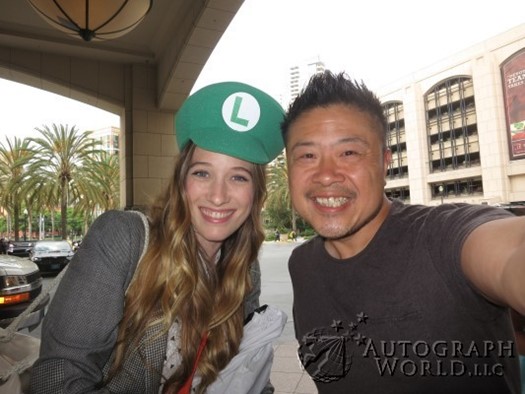 Sophie Lowe autograph