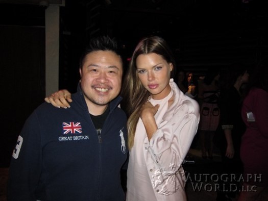 Sophie Monk autograph