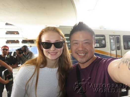 Sophie Turner autograph