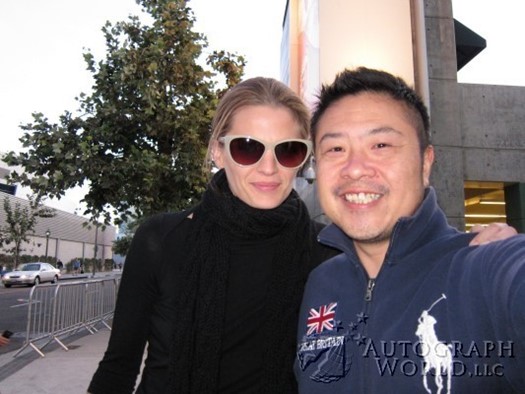 Stana Katic autograph