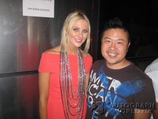 Stephanie Pratt autograph