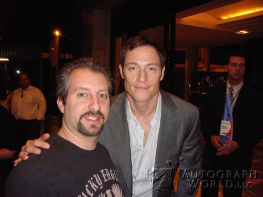Tahmoh Penikett autograph