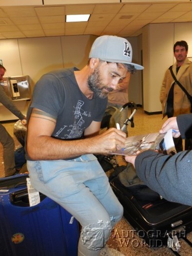 Taika Waititi autograph