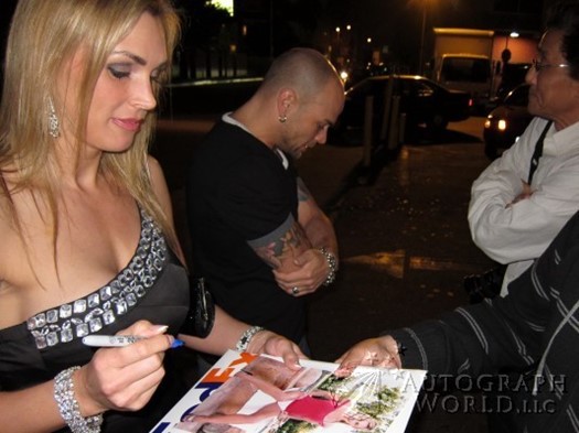 Tanya Tate autograph