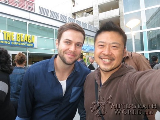 Taran Killam autograph