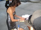 Teri Hatcher signing proof