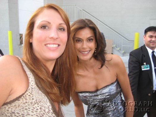 Teri Hatcher autograph