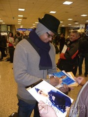 signing photo