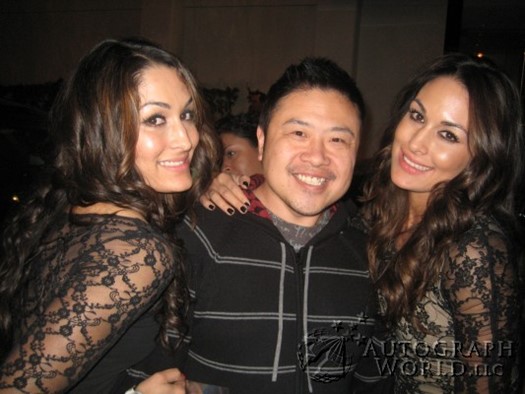 The Bella Twins autograph