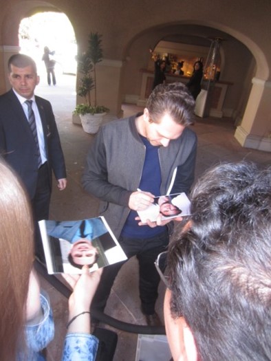 Thomas Sadoski autograph