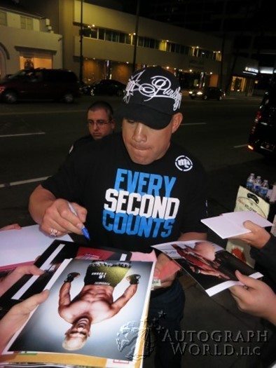 Tito Ortiz autograph
