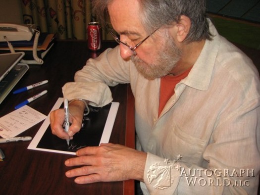 Tobe Hooper autograph