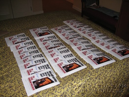 Tobe Hooper autograph