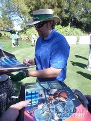 signing photo