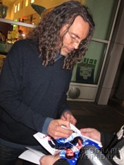 signing photo