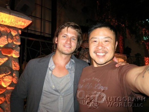 Tom  Weston-Jones autograph