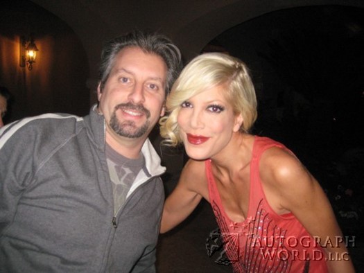 Tori Spelling autograph