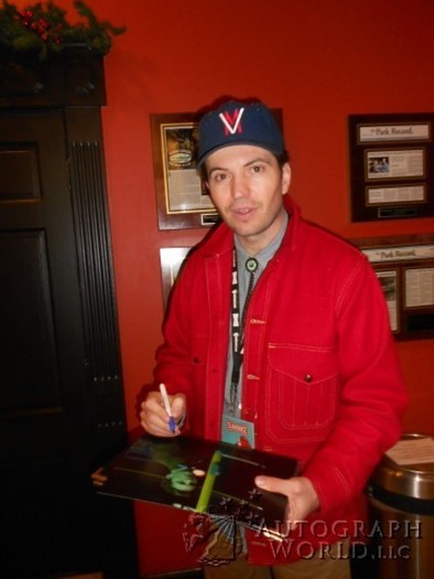 Tygh Runyan autograph