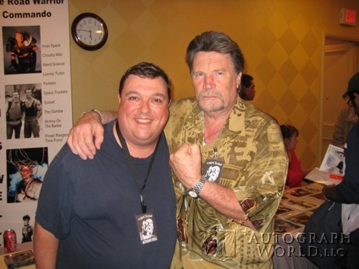 Vernon Wells autograph