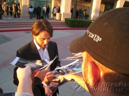Vincent Kartheiser autograph