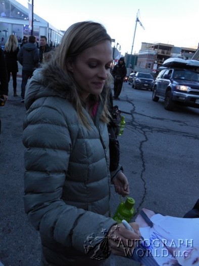 Vinessa Shaw autograph
