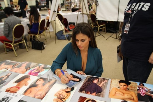 Wendy Fiore autograph