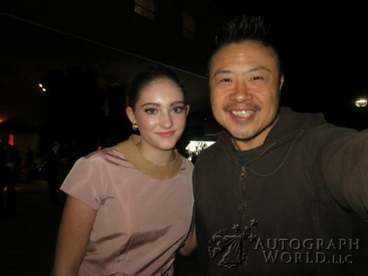 Willow Shields autograph