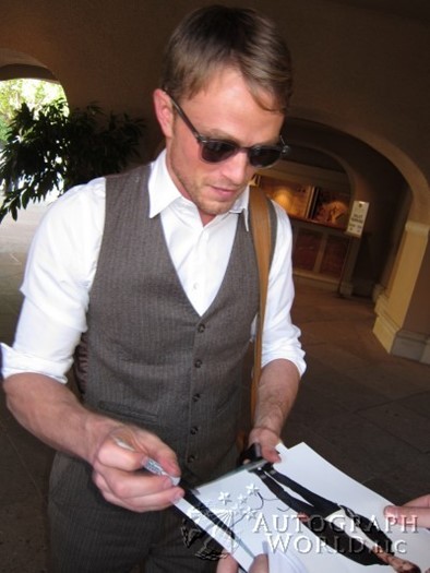 Wilson Bethal autograph