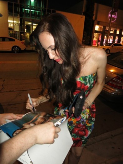 Yulia Klass autograph