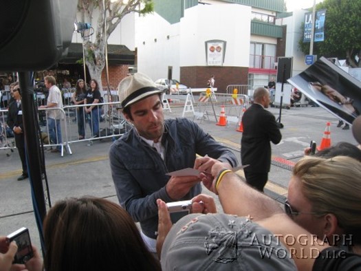 Zachary Quinto autograph